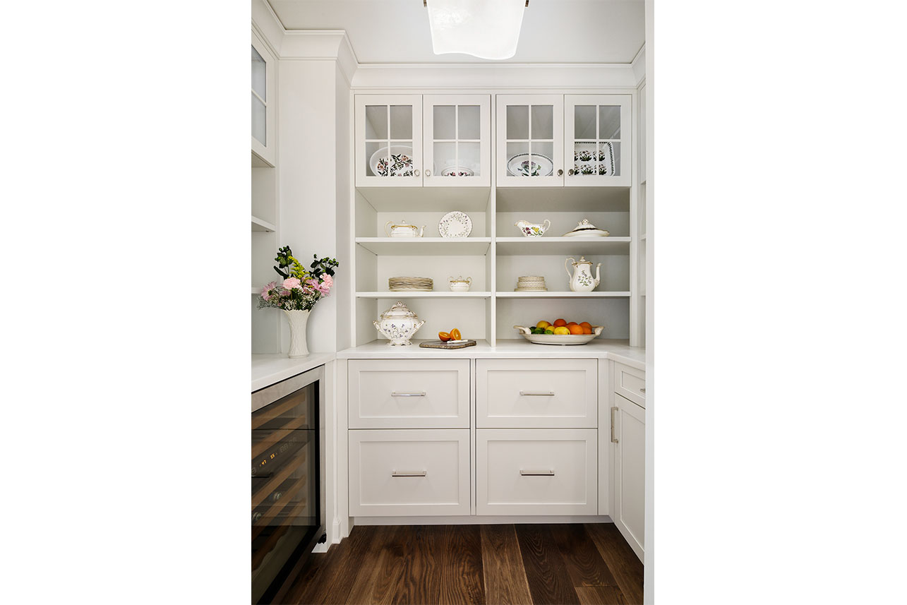 Chicago Luxury Home Builders - 250 E Pearson kitchen built-in storage