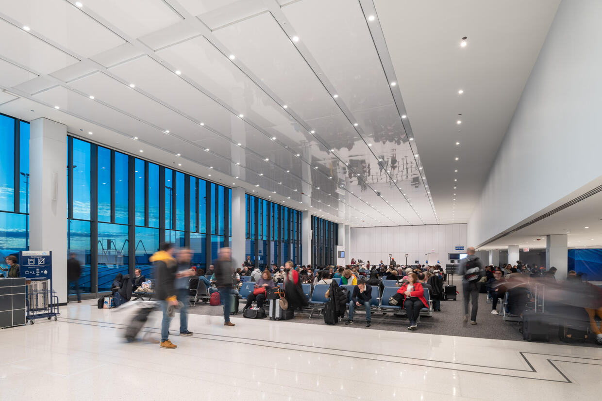 Chicago Airport Construction O'Hare Terminal 5 Renovation