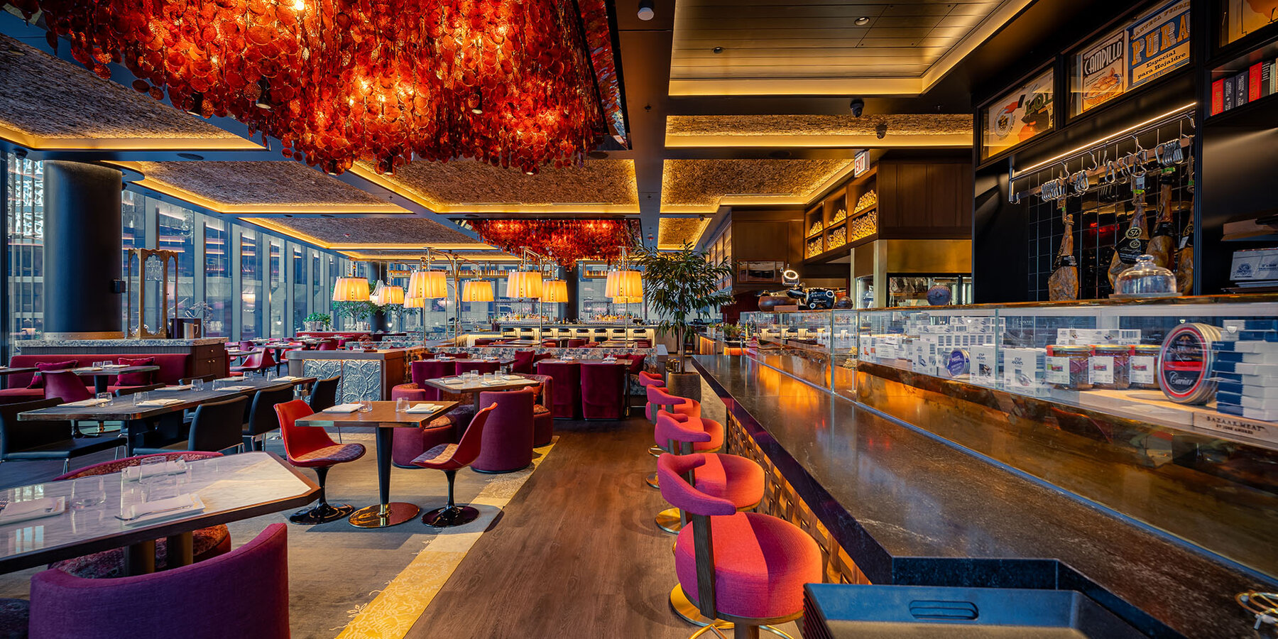 LUXURY RESTAURANT CONSTRUCTION CHICAGO - THINK FOOD GROUP BAZAAR MEAT DINING BAR