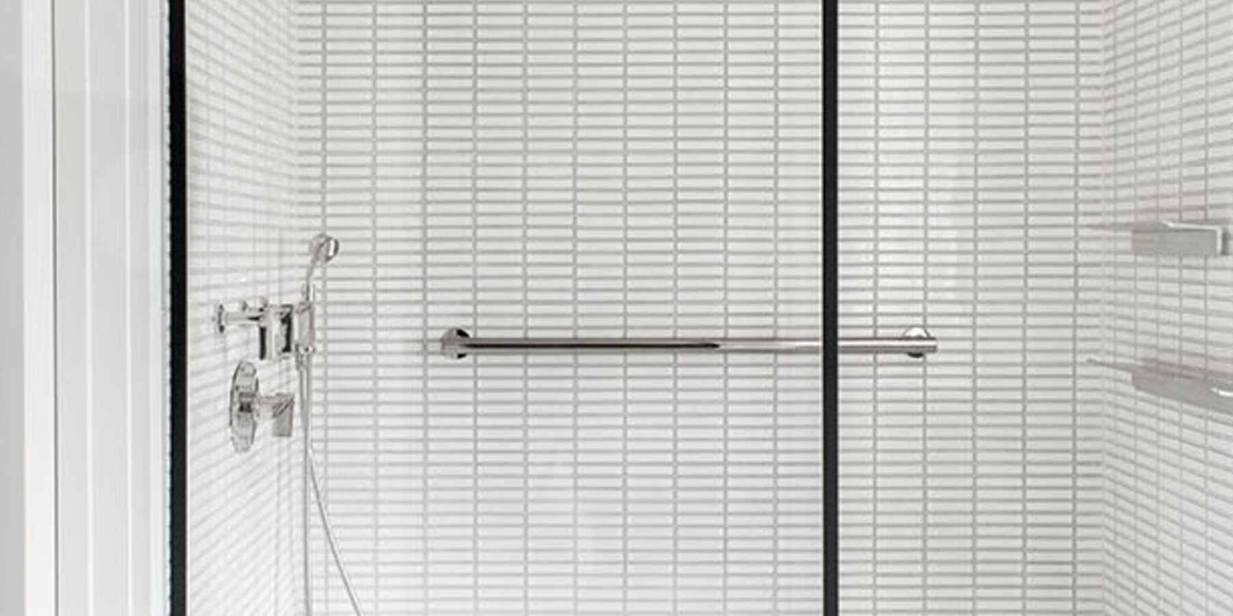 Luxury Residential Home Construction - Drake Tower Chicago bathroom