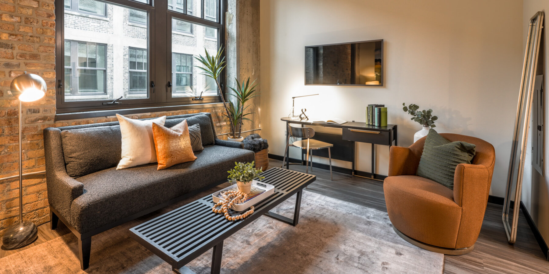 Interior Image of 2032 N Clybourn