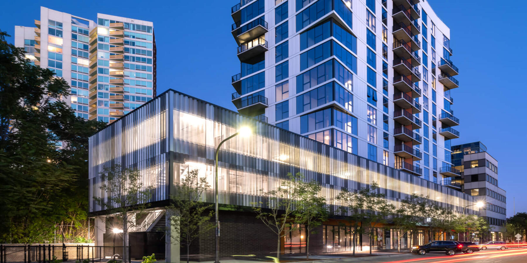 Senior Living Construction Chicago - Avidor Evanston exterior entrance