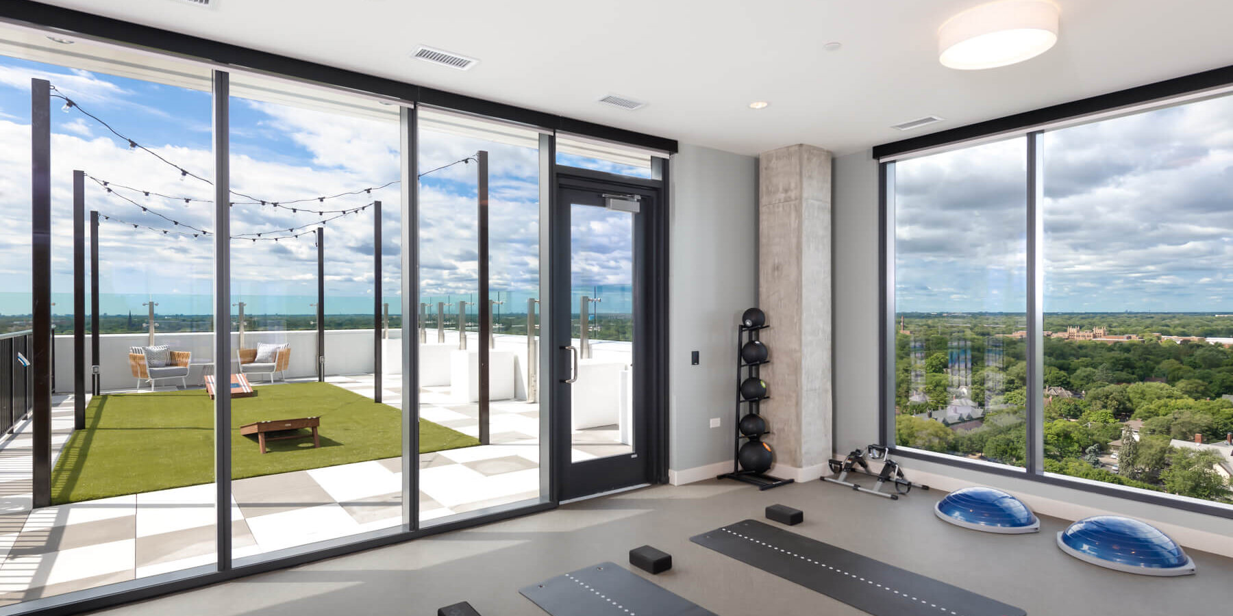 Senior Living Construction Chicago - Avidor Evanston rooftop yoga room