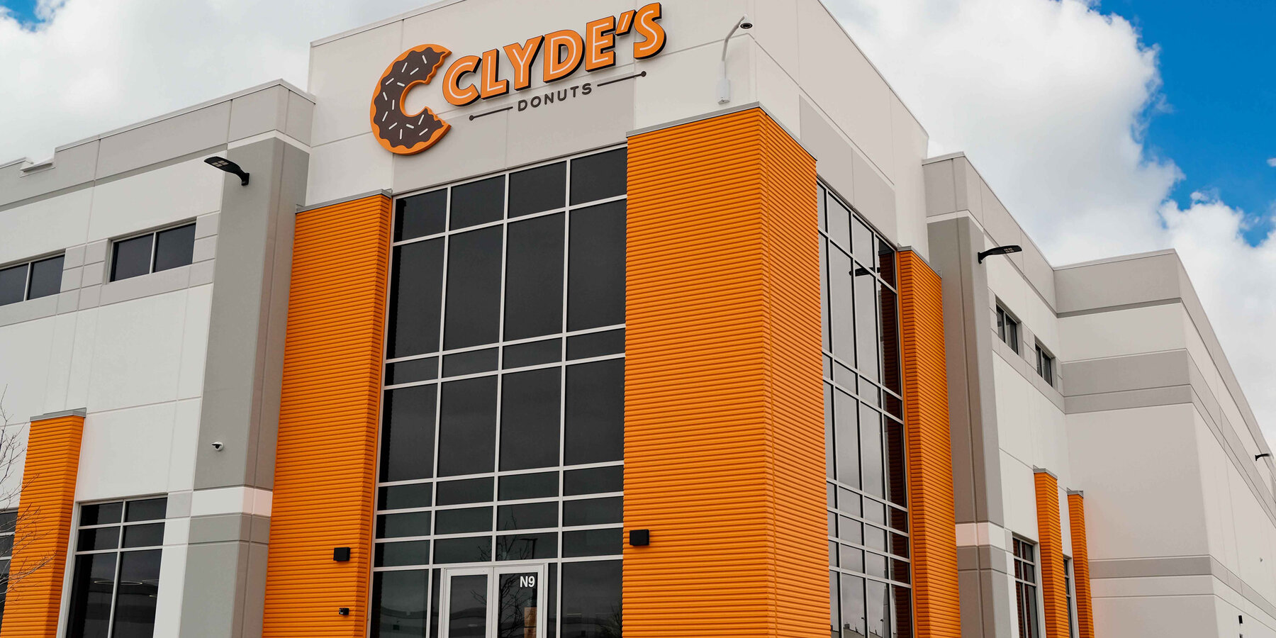 Clydes exterior