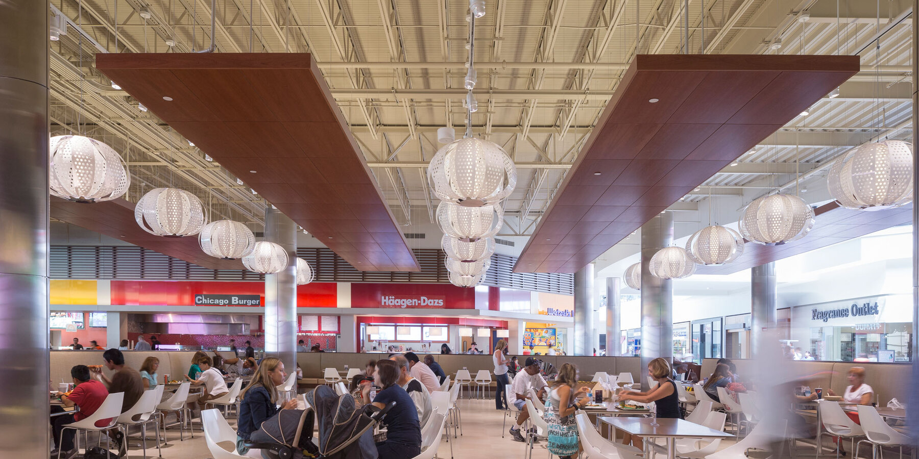 Retail & Mall Construction Company - Fashion Outlets Chicago food court