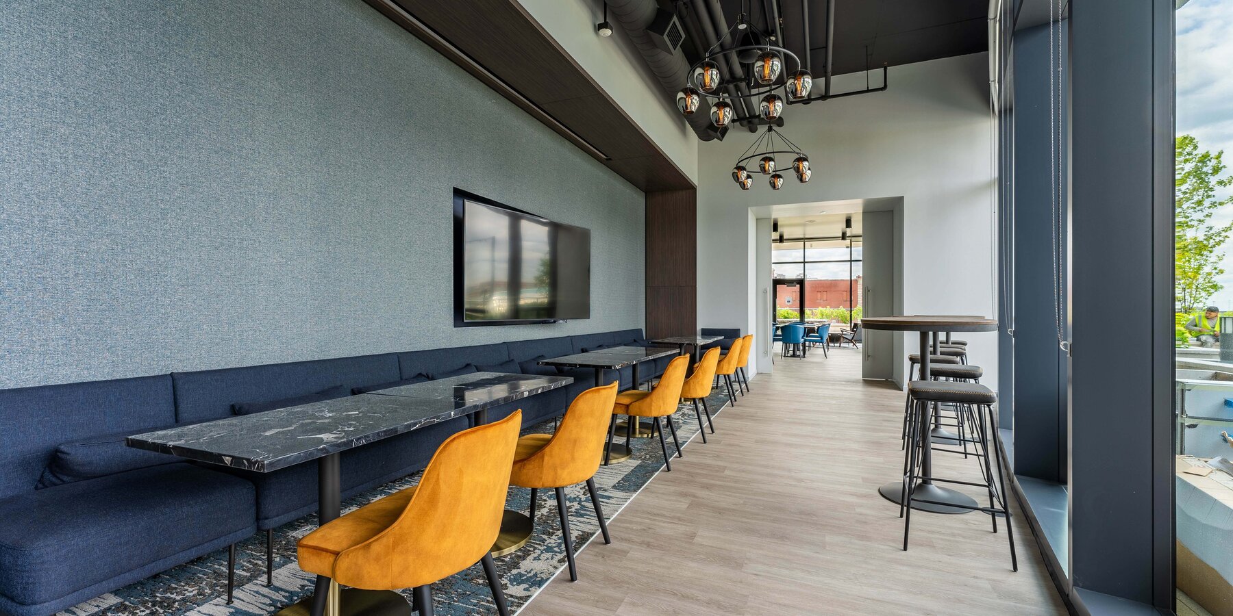 POWER CONSTRUCTION ASPIRE RESIDENCES MULTIFAMILY RESIDENCES CONDOMINIUMS RESIDENTIAL SOUTH LOOP CHICAGO INTERIOR GROUP PARTY ROOM