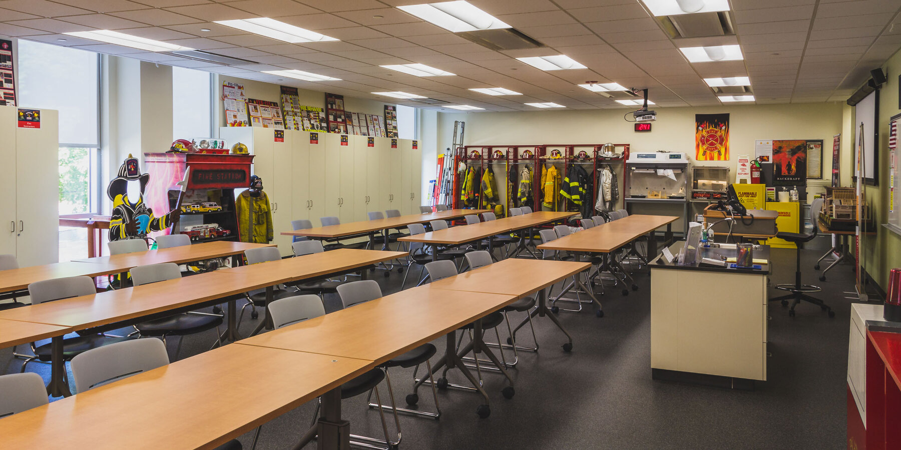 Higher education construction - Harper College campus fire prevention classroom