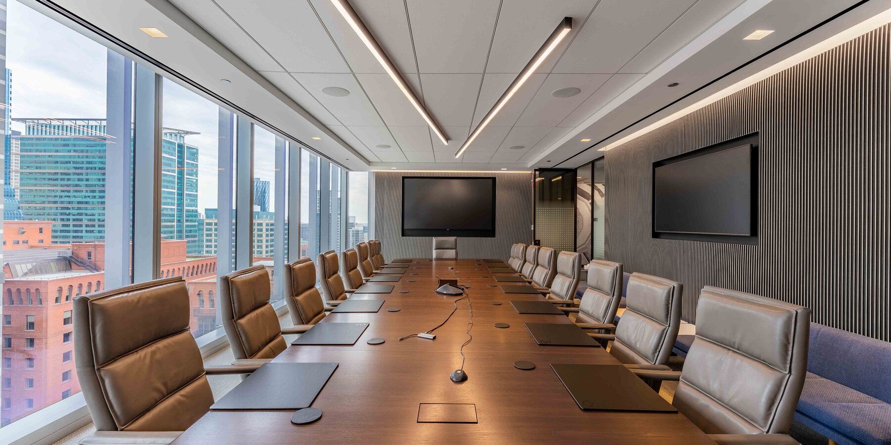 Power Construction_HUB_Conference Room