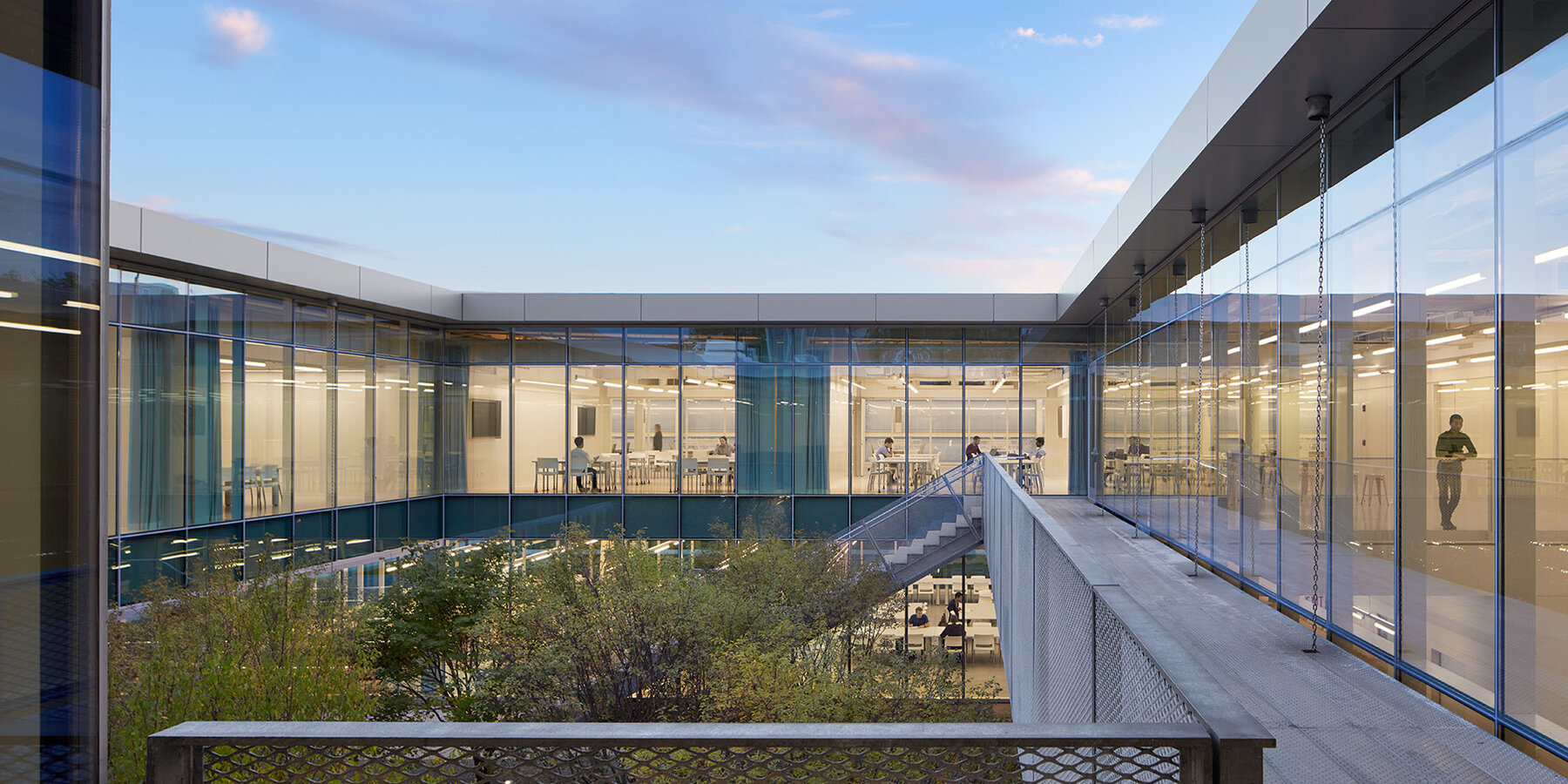 Education construction - IIT Ed Kaplan Institute exterior courtyard