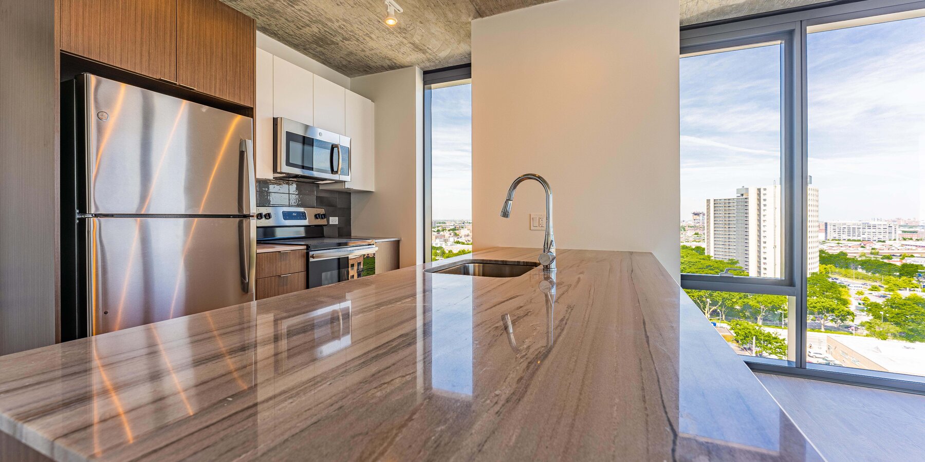 POWER CONSTRUCTION ASPIRE RESIDENCES MULTIFAMILY RESIDENCES CONDOMINIUMS RESIDENTIAL SOUTH LOOP CHICAGO INTERIOR FINISHES