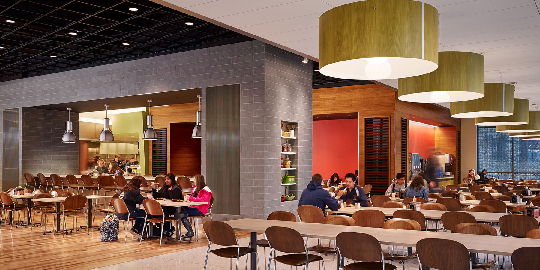 Chicago Campus Construction - Loyola Lakeshore damen dining cafe