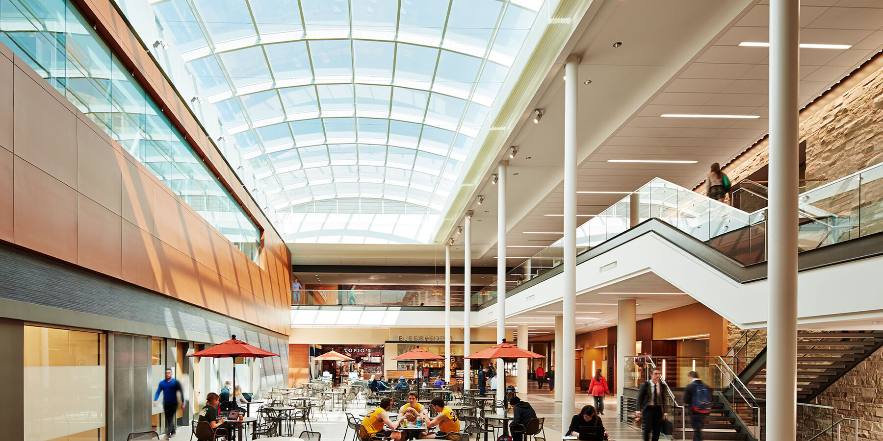 Chicago Campus Construction - Loyola Lakeshore Damen cafeteria