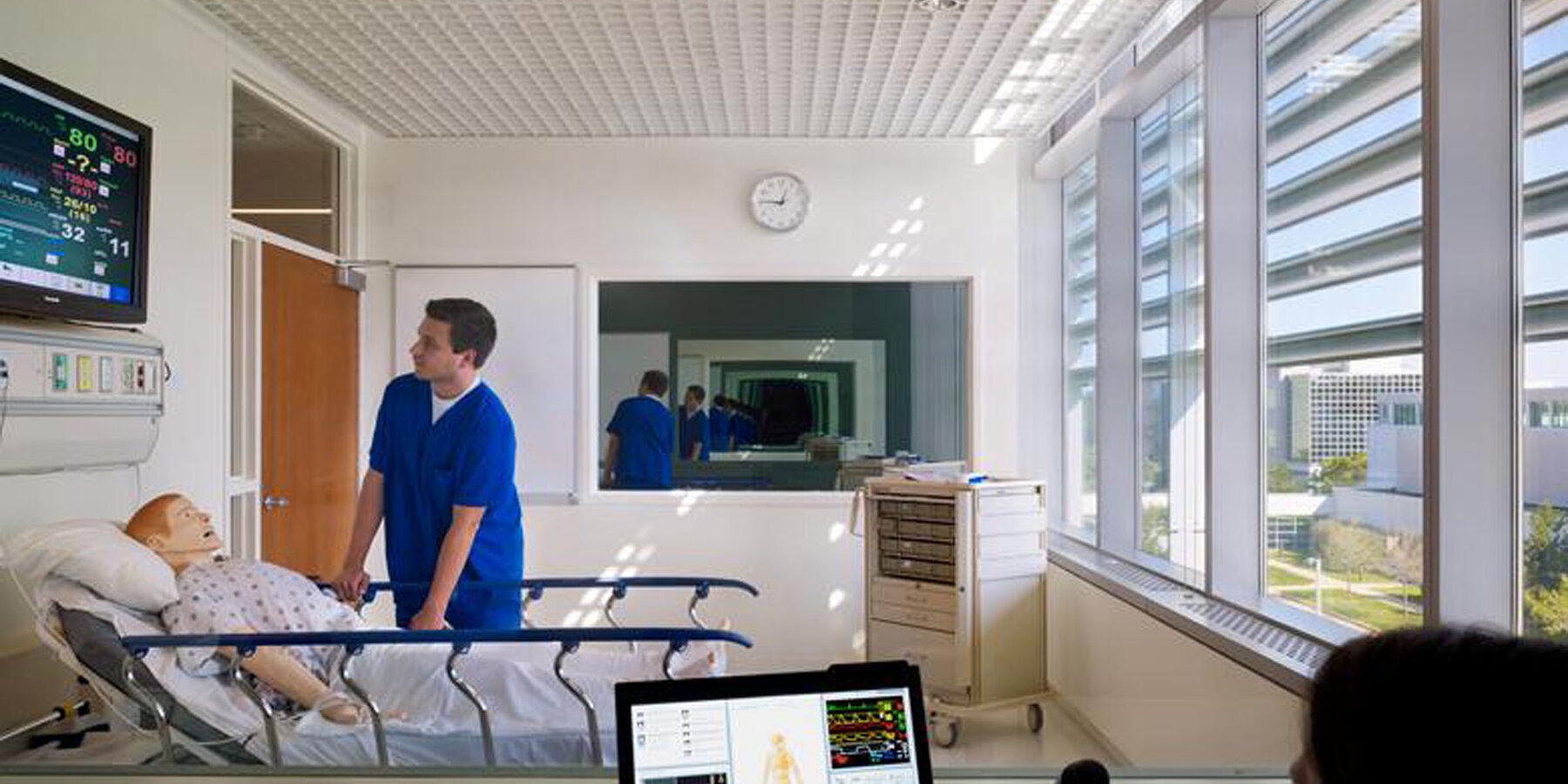 Chicago Education Construction - Loyola Niehoff Nursing School medical training lab