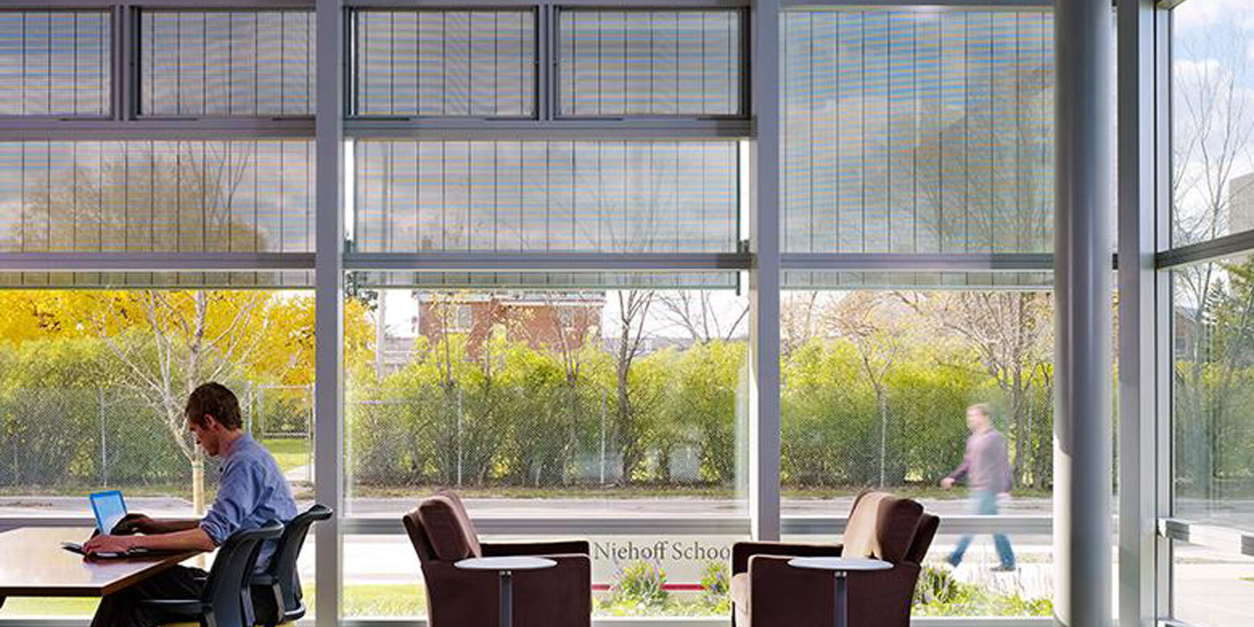 Chicago Education Construction - Loyola Niehoff Nursing School lounge student seating