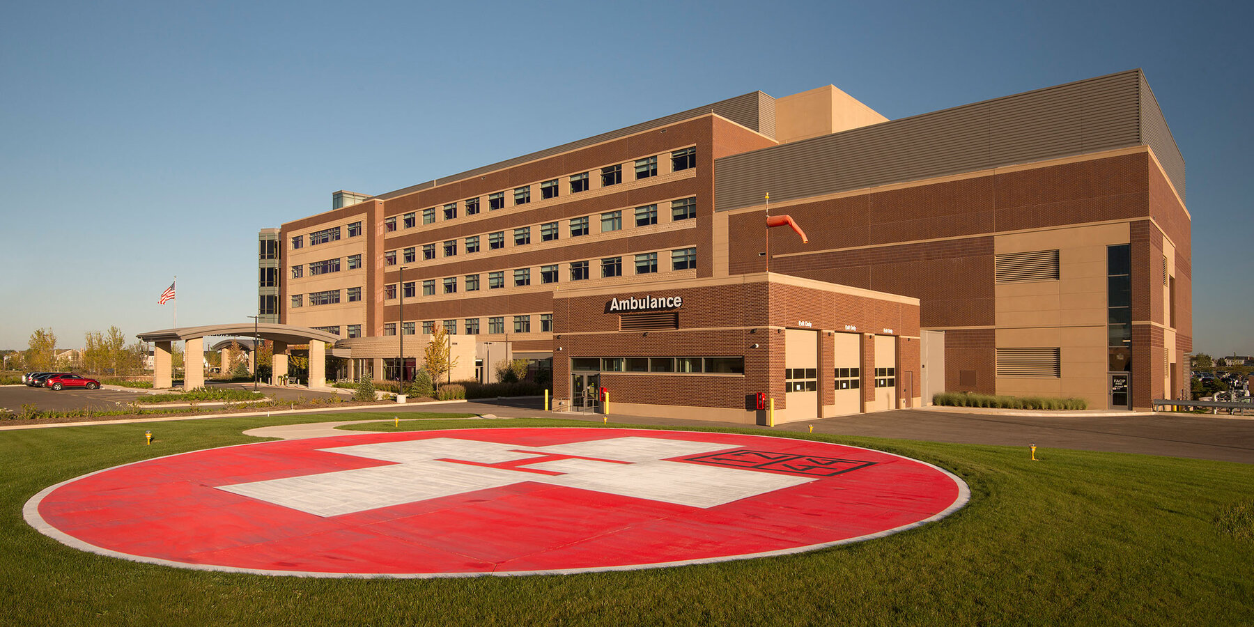 Chicago Medical Construction Company - Northwestern Huntley helipad and ambulance entrance