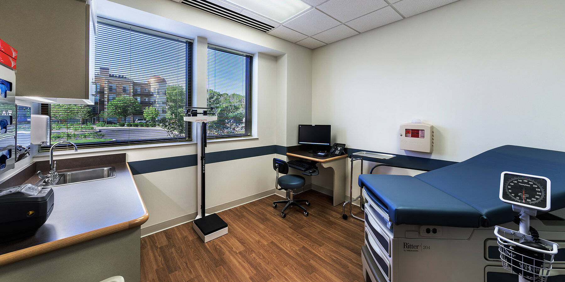 Medical Office Construction Company - Northshore Niles exam room