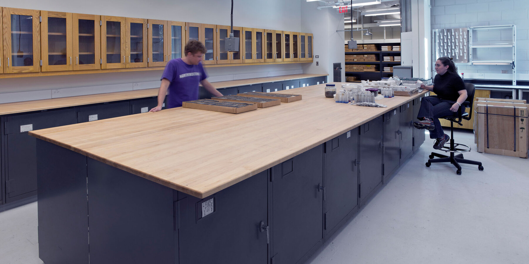 Science Lab Construction Companies - Northwestern Eps Labs collaborative work space
