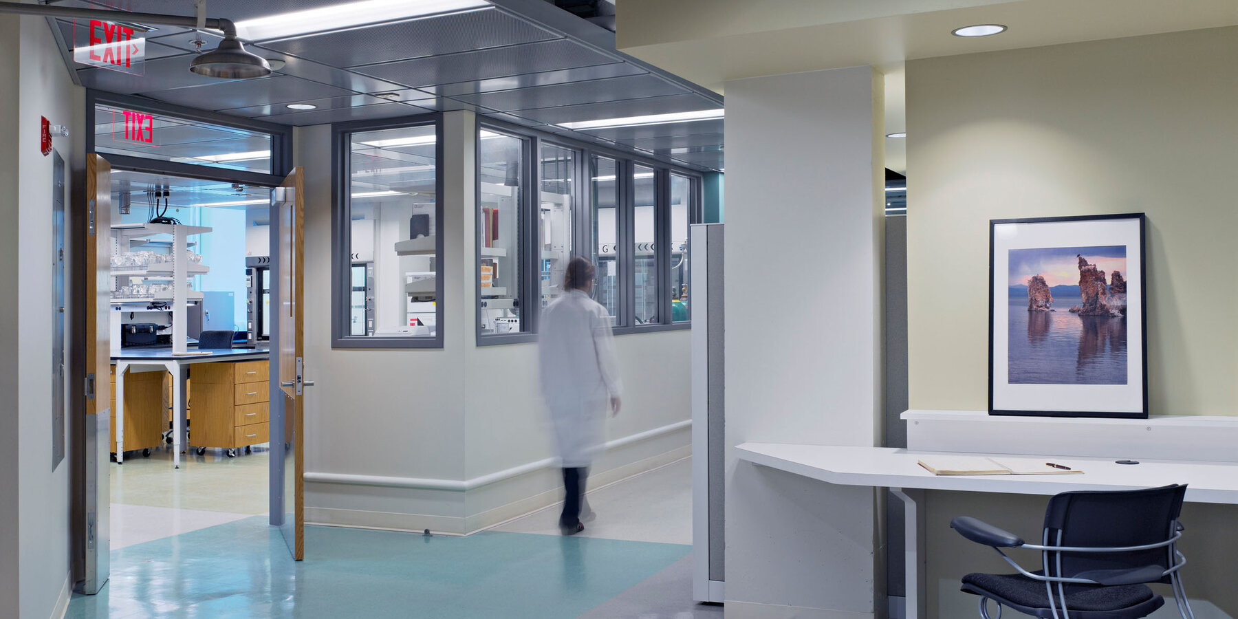 Science Lab Construction Companies - Northwestern Eps Labs workspace entrance and hallway