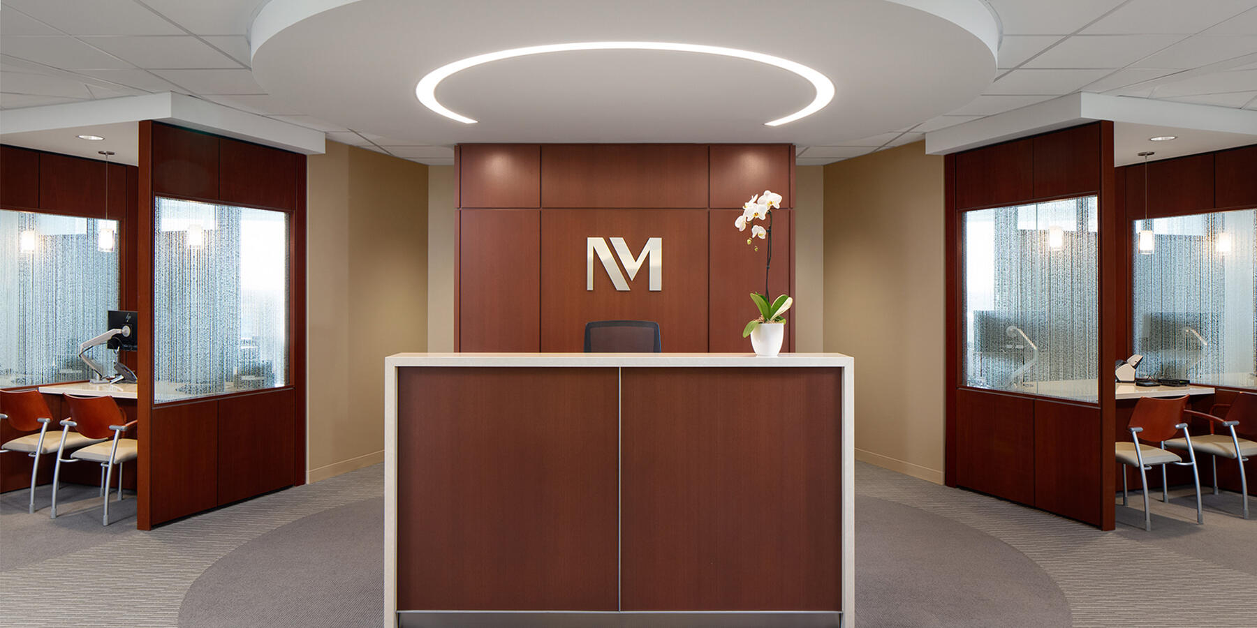 Chicago Healthcare Construction - Northwestern Glenview reception desk