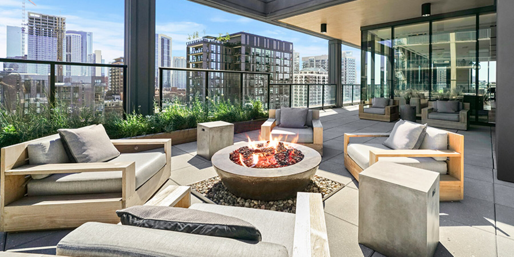 Power Construction Superior House Multifamily Residences Condominiums Residential River North Chicago Amenity Deck Fire Pit