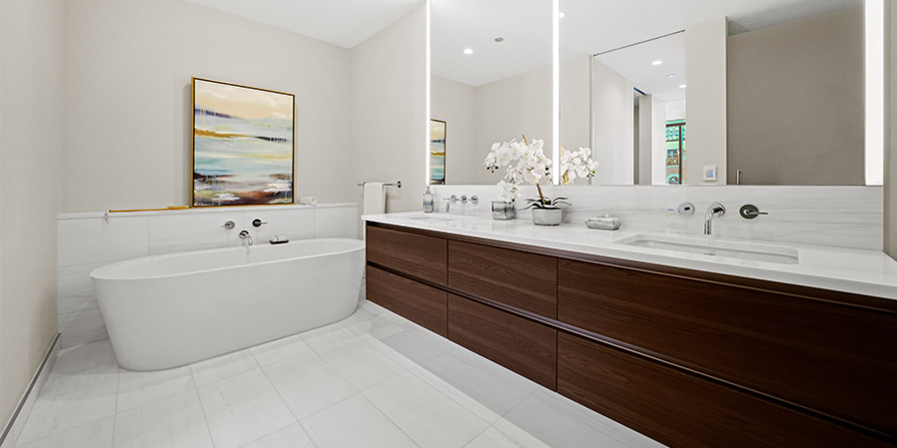 Power Construction Superior House Multifamily Residences Condominiums Residential River North Chicago Interior Bathroom