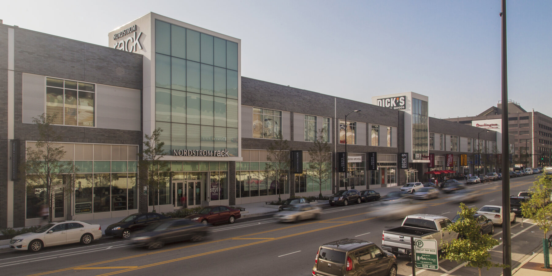 Retail Development Construction - The Maxwell Chicago exterior entrance street view