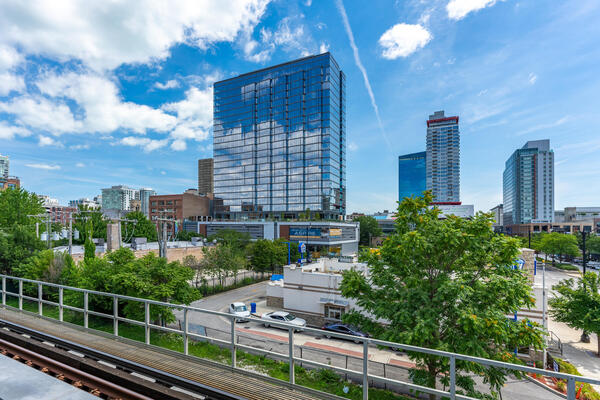 POWER CONSTRUCTION ASPIRE RESIDENCES MULTIFAMILY RESIDENCES CONDOMINIUMS RESIDENTIAL SOUTH LOOP CHICAGO EXTERIOR