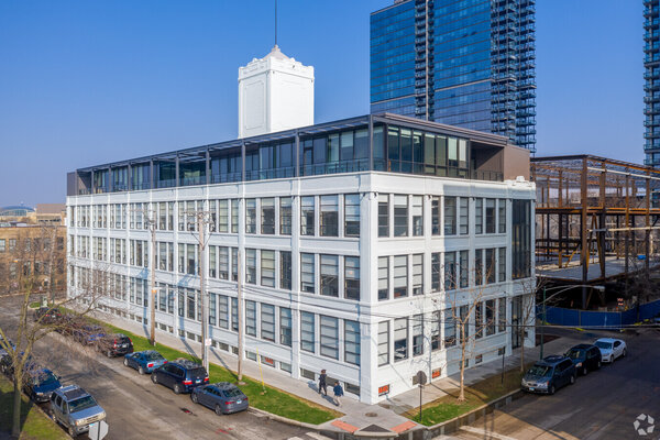 Lurie Children's Adolescent & Young Adult Medicine