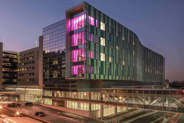 Medical and Healthcare Construction - Advocate Christ Hospital entrance at dusk