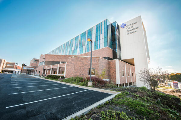 Chicago Hospital Construction - Advocate Good Samaritan exterior with Agsh Tower