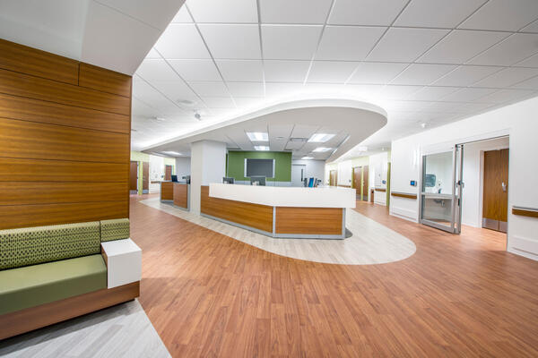 Chicago Hospital Construction - Advocate Good Samaritan nurse's station