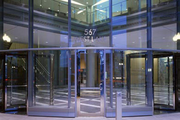 Award-Winning Office Construction - CTA Headquarters exterior view of entrance rotunda