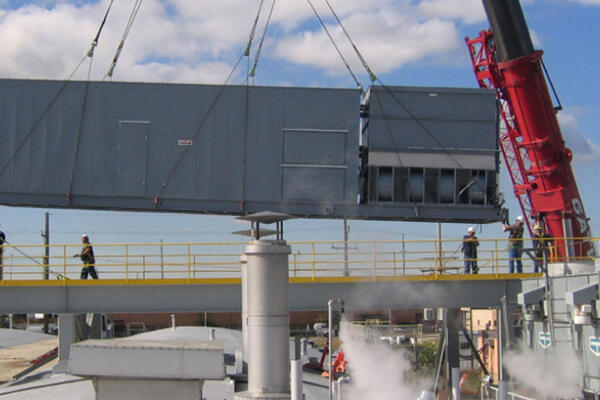 Life Sciences Construction Chicago - Fresenius Kabi exterior abraxis chiller lifting