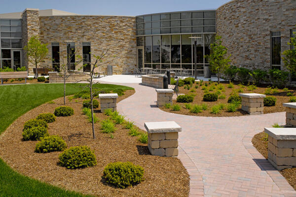 Healthcare Construction Solutions - Kishwaukee Cancer Center exterior garden