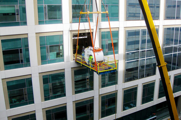 Power Construction Lurie Children Hospital MRI Crane