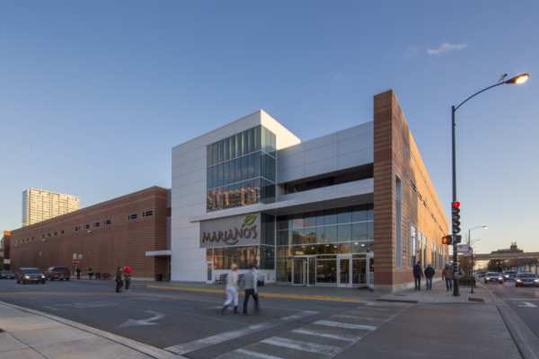 Grocery Retail Construction Chicago - Mariano's Fresh Market exterior entrance with sign