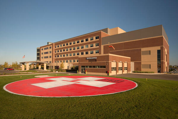 Chicago Medical Construction Company - Northwestern Huntley helipad and ambulance entrance