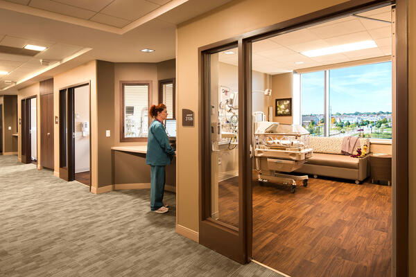 Chicago Medical Construction Company - Northwestern Huntley NICU baby room