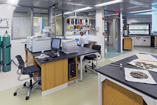 Science Lab Construction Companies - Northwestern Eps Labs workspace and testing equipment 