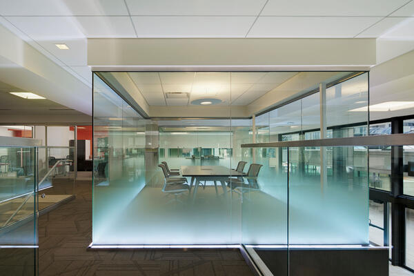 Corporate Office Construction Chicago- Plante Moran workspace with glass wall