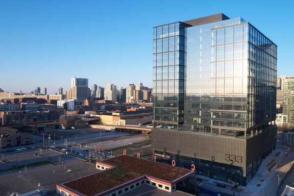 Award-Winning Office Construction Chicago - Gr33n exterior building