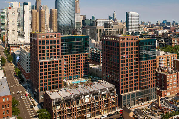 Luxury Apartment Development Chicago - Union West exterior view with other buildings