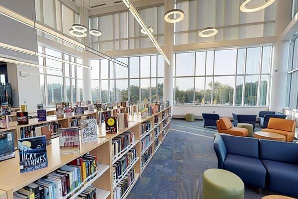 School Construction Chicago - Englewood Stem High School interior library