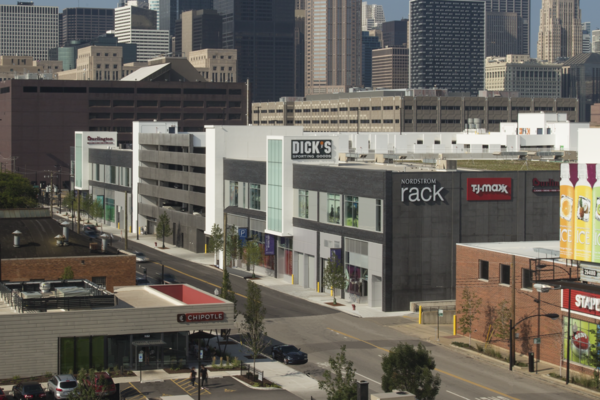 Retail Development Construction - The Maxwell Chicago exterior entrance with skyline