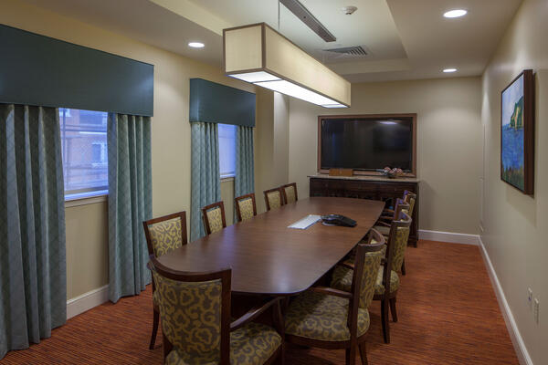 Chicago Senior Living Construction - Moorings Arlington Heights dining area