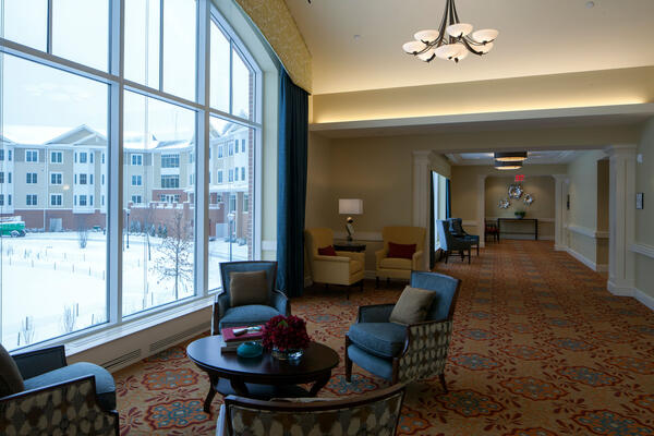 Chicago Senior Living Construction - Moorings Arlington Heights communal lounge area