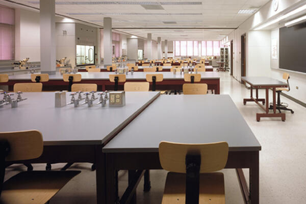 Science Research Lab Construction - University of Chicago classroom with collaborative seating