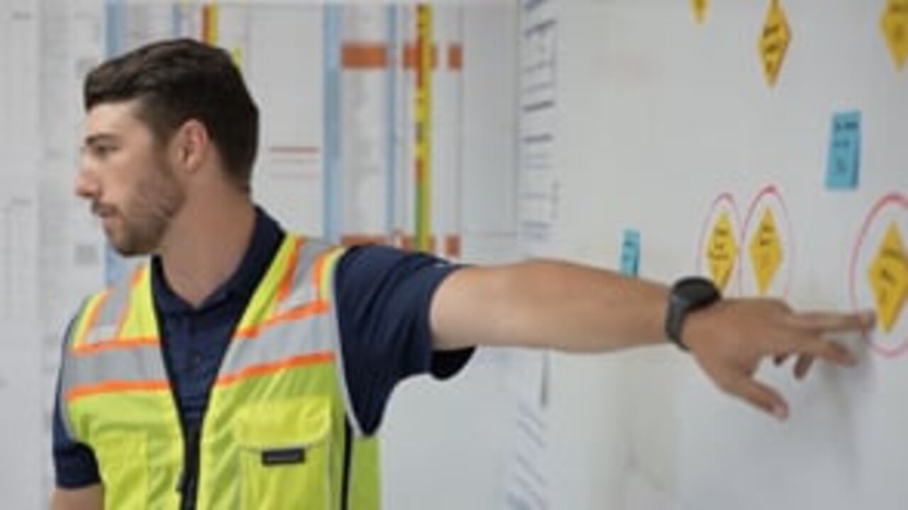 Preview image for the video "Power Construction Superintendent Role".